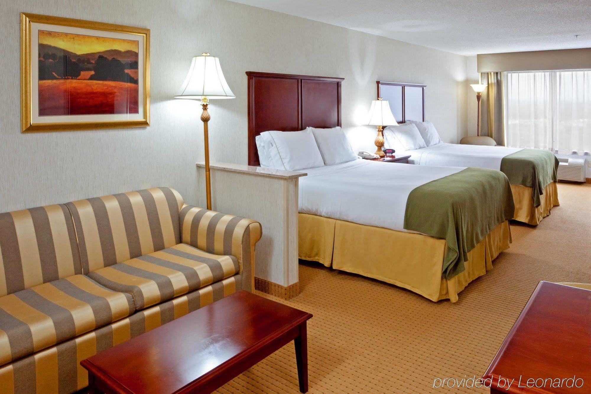 Holiday Inn Express Hotel & Suites Newton Sparta By Ihg Zimmer foto